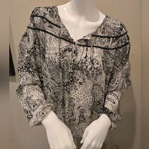 Guess Black and White Paisley Blouse